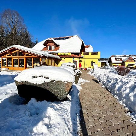 Hotel Gasthof Seeblick Zeutschach Exteriör bild