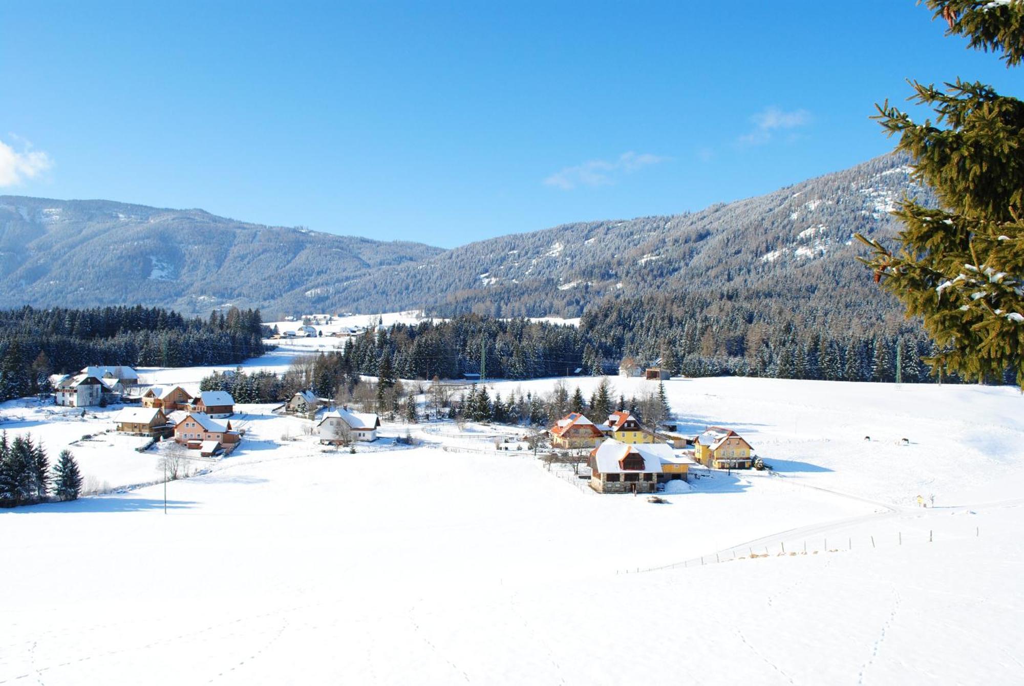 Hotel Gasthof Seeblick Zeutschach Exteriör bild