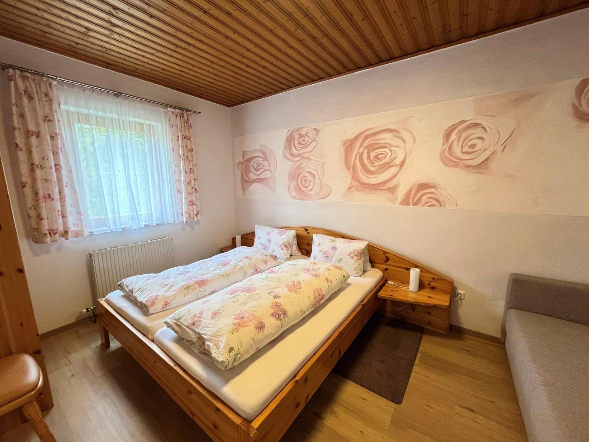 Hotel Gasthof Seeblick Zeutschach Exteriör bild